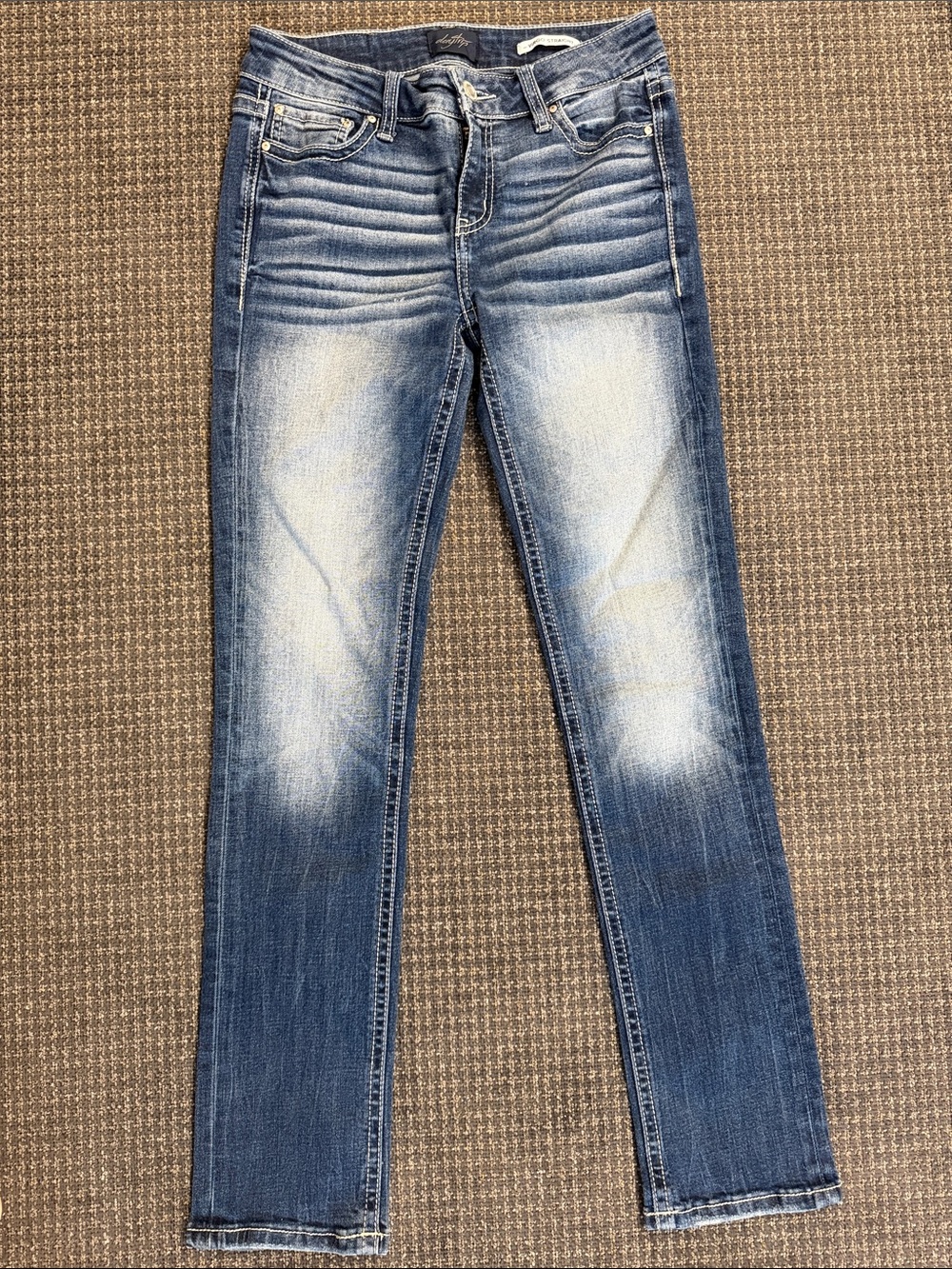 Daytrip Women's Skinny Jeans - Medium Blue Wash
